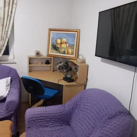 With Two Bedrooms * Glogošnica