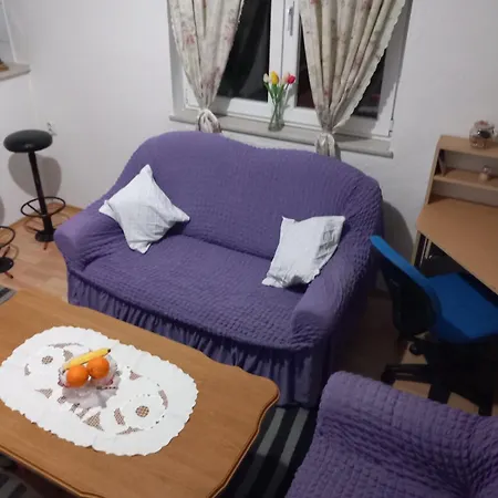 With Two Bedrooms * Glogošnica