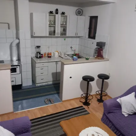 アパート With Two Bedrooms Glogošnica