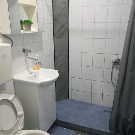 With Two Bedrooms アパート *